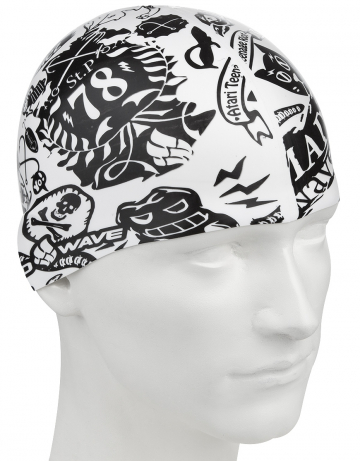 Силиконовая шапочка для плавания 78 silicone printed junior Силиконовая шапочка для плавания 78 silicone printed juniorСиликоновые шапочки<br>Юниорская силиконовая шапочка Mad Wave 78 silicone printed junior имеет классическую форму. Выполненная из высококачественного мягкого силикона шапочка хорошо тянется, не повреждает волосы и не тянет их при снятии или надевании. Изделие обеспечивает полноценную защиту от влаги и хлора. Она сохраняет высокую эластичность и яркость на протяжении всего срока службы. Оригинальный современный дизайн позволит вашему ребенку проявить свою индивидуальность и быть заметным среди других купающихся. Размер шапочки рассчитан на подростков до 10-11 лет. Идеальный выбор для регулярных занятий в бассейне.<br><br>Цвет: Белый
