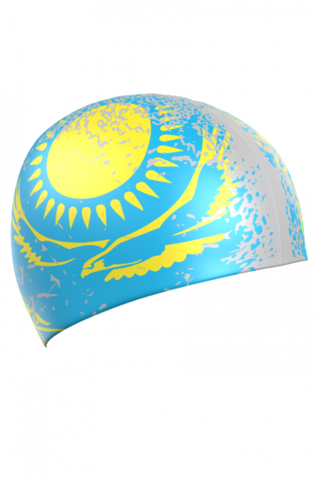 Силиконовая шапочка для плавания KAZAKHSTAN Силиконовая шапочка для плавания KAZAKHSTANСиликоновые шапочки<br>Силиконовая шапочка Mad Wave KAZAKHSTAN с национальной символикой. Шапочка без труда растягивается и принимает форму головы. Надежно защищает волосы и кожу головы от воздействия хлорированной воды в бассейне, обеспечивает безопасность во время плавания, защищая от попадания волос в глаза и под детали очков или купальника. Она сохраняет цвет, форму и высокую эластичность на протяжении всего срока службы.<br><br>Размер: None<br>Цвет: Серый